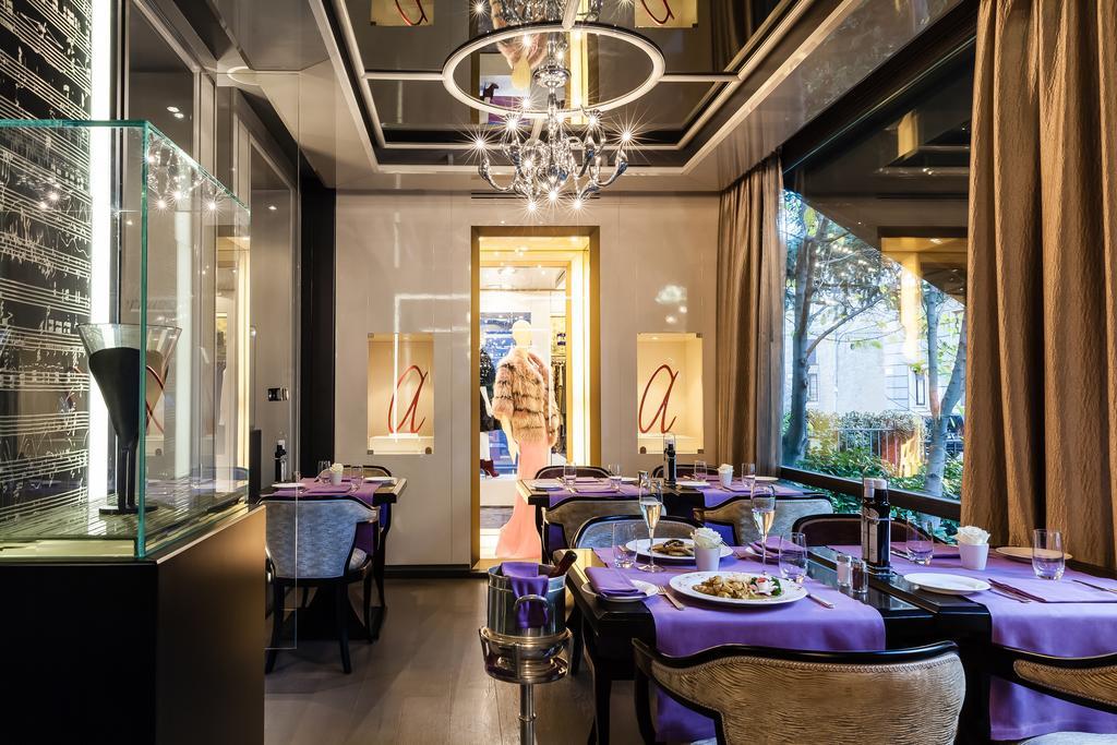 Baglioni Hotel Carlton - The Leading Hotels Of The World Milan Bagian luar foto