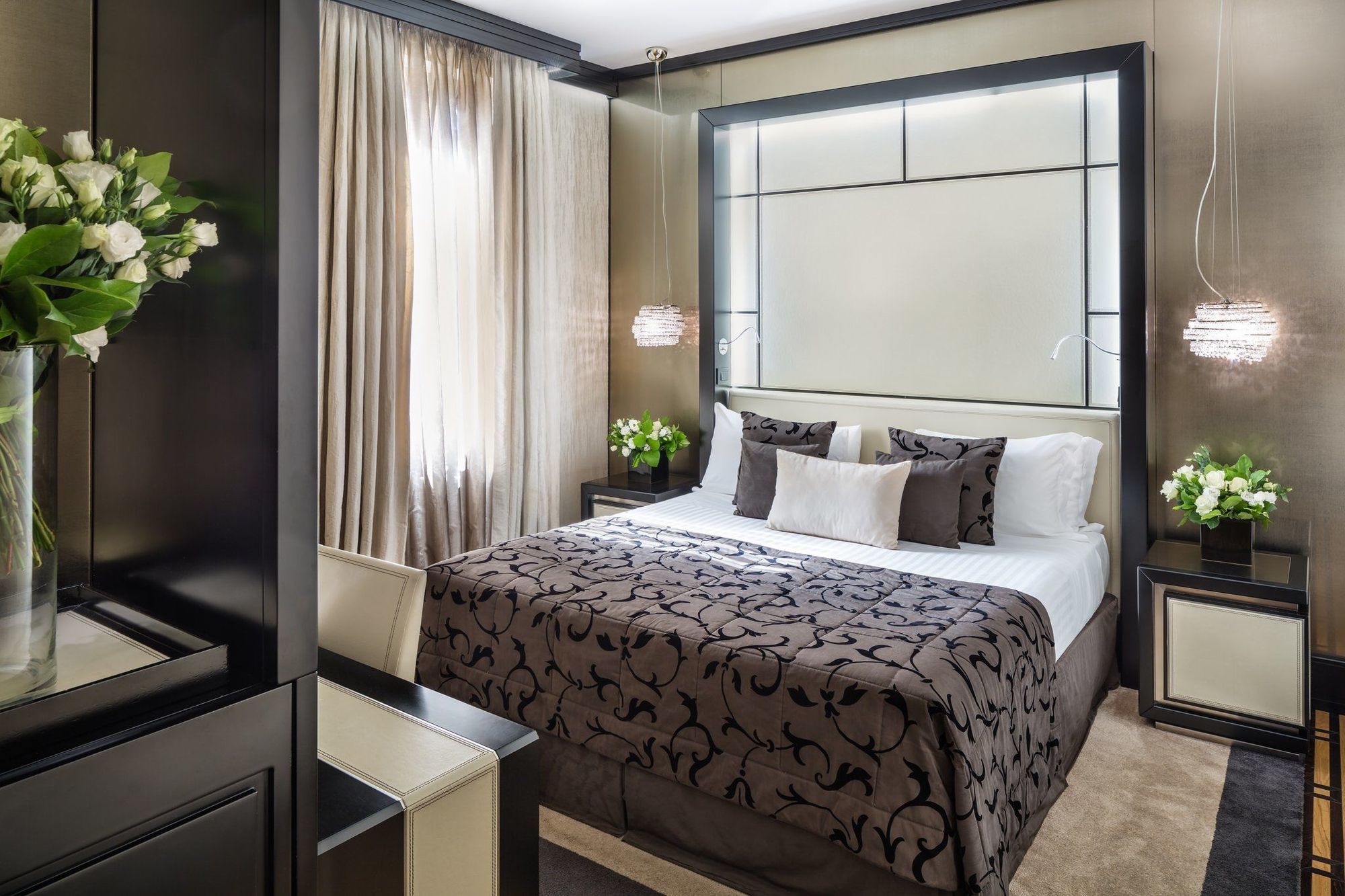 Baglioni Hotel Carlton - The Leading Hotels Of The World Milan Bagian luar foto