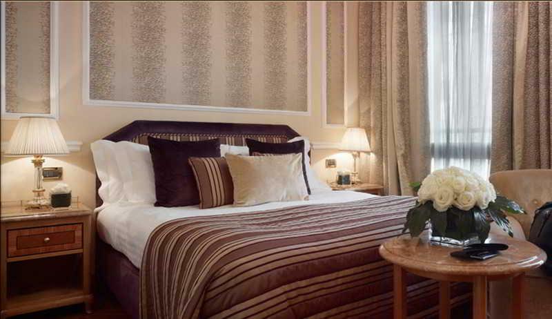 Baglioni Hotel Carlton - The Leading Hotels Of The World Milan Bagian luar foto